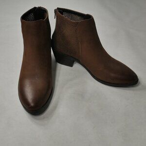 David Tate Brown Kaci Bootie Nubuck Leather Womens  Size 9M